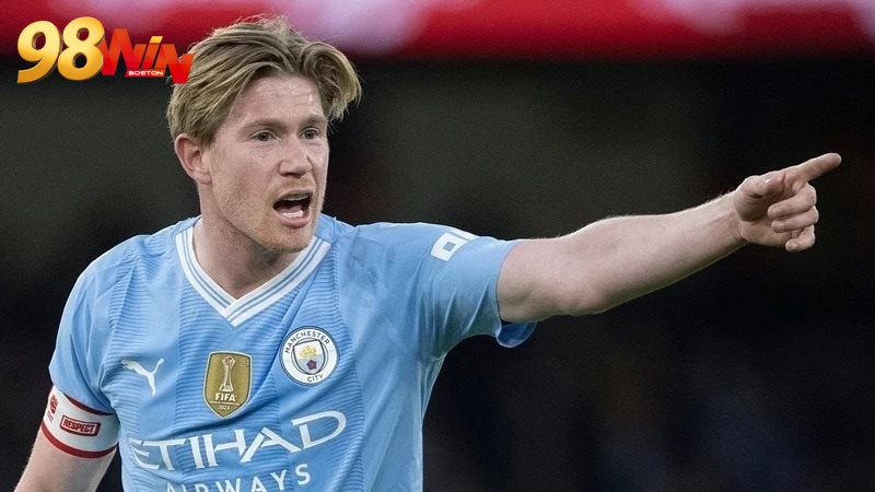 Kevin De Bruyne là tiền vệ phòng ngự xuất sắc đến từ Bỉ